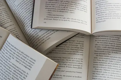Livros abertos